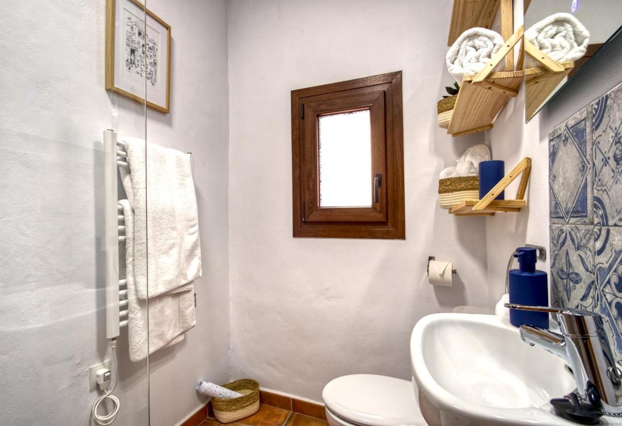 La Vieja Botica Bed & Breakfast Canillas de Aceituno ภายนอก รูปภาพ
