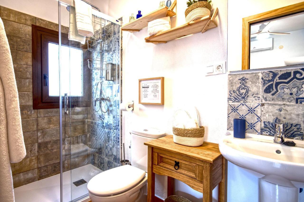 La Vieja Botica Bed & Breakfast Canillas de Aceituno ภายนอก รูปภาพ