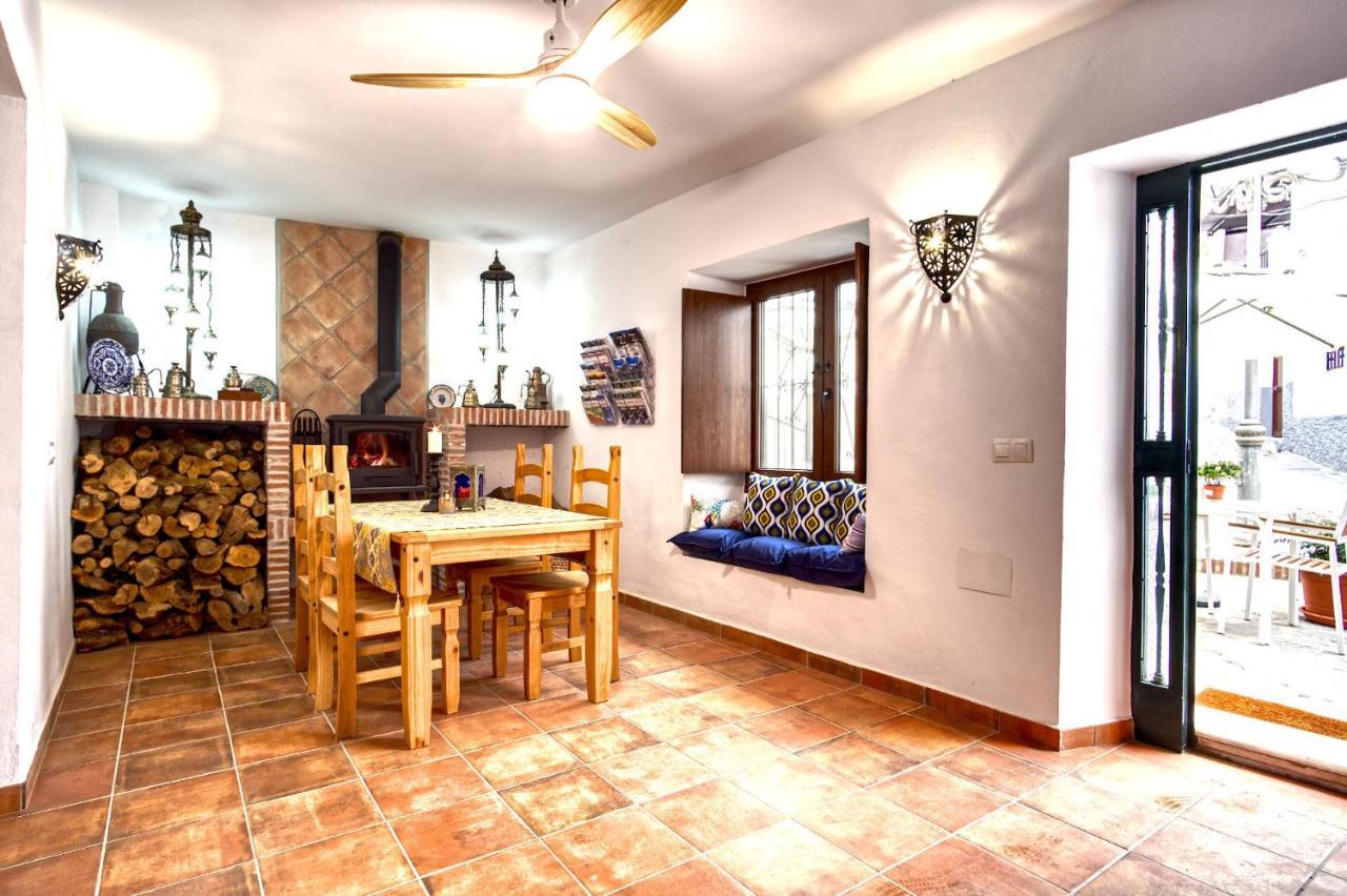 La Vieja Botica Bed & Breakfast Canillas de Aceituno ภายนอก รูปภาพ